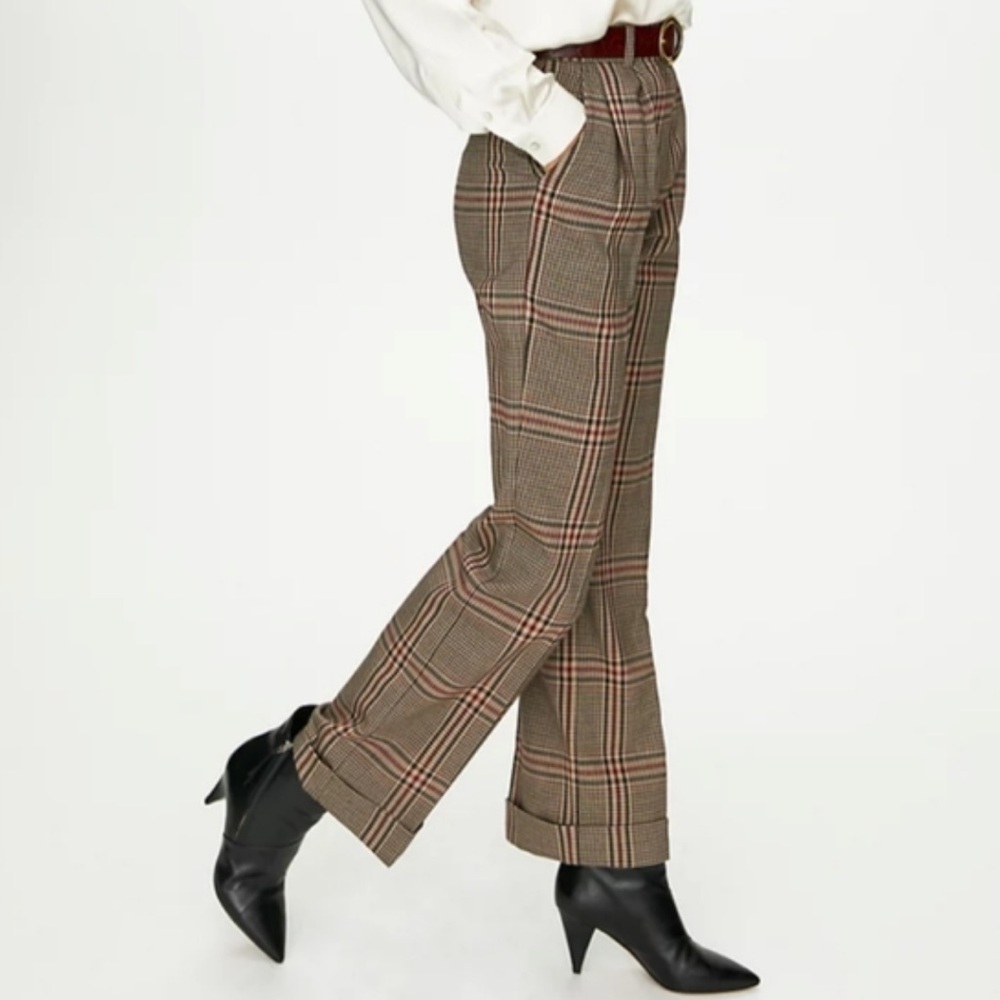 Aritzia Plaid Tailored Cropped Pants in Brown with Red Windowpane
